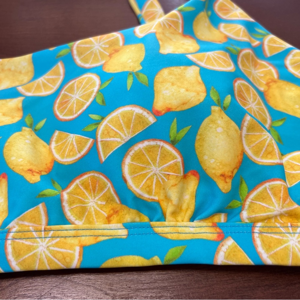 New SwimZip Scoop Bikini Top New With Tags Size 2X Lemons plus Size Bikini top - Picture 15 of 16